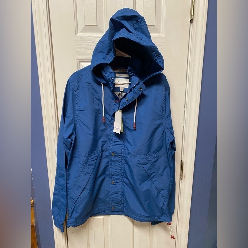 Good fellow men Medium hoodie jacket pockets included